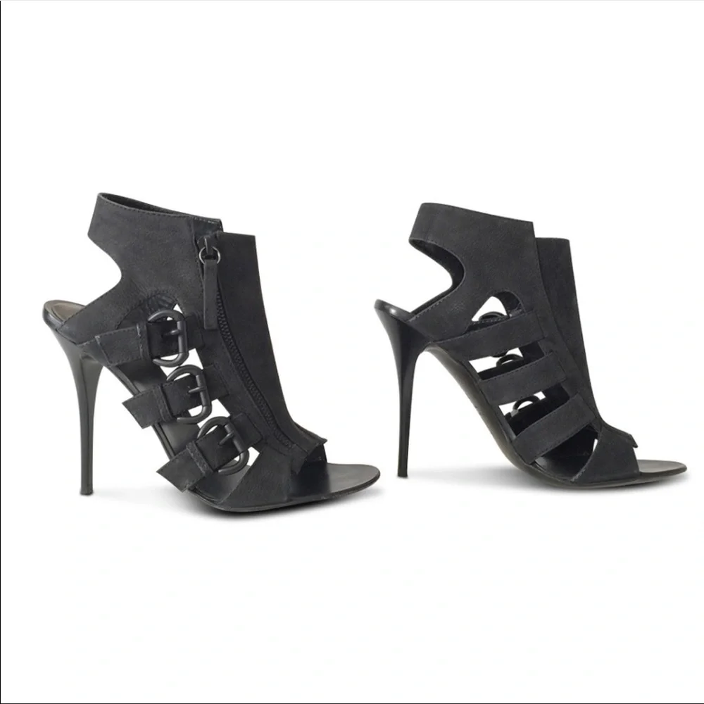 Giuseppe Zanotti Nubuck Cage Open Sandal Size‎ 6.5.